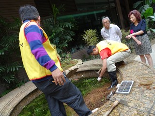 105.02.28志工掃街活動