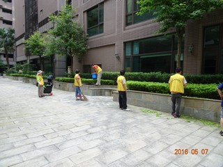 105.05.07志工掃街活動