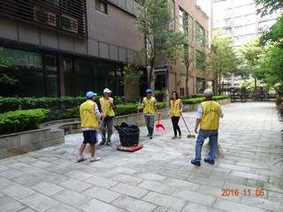 105.11.05志工掃街活動